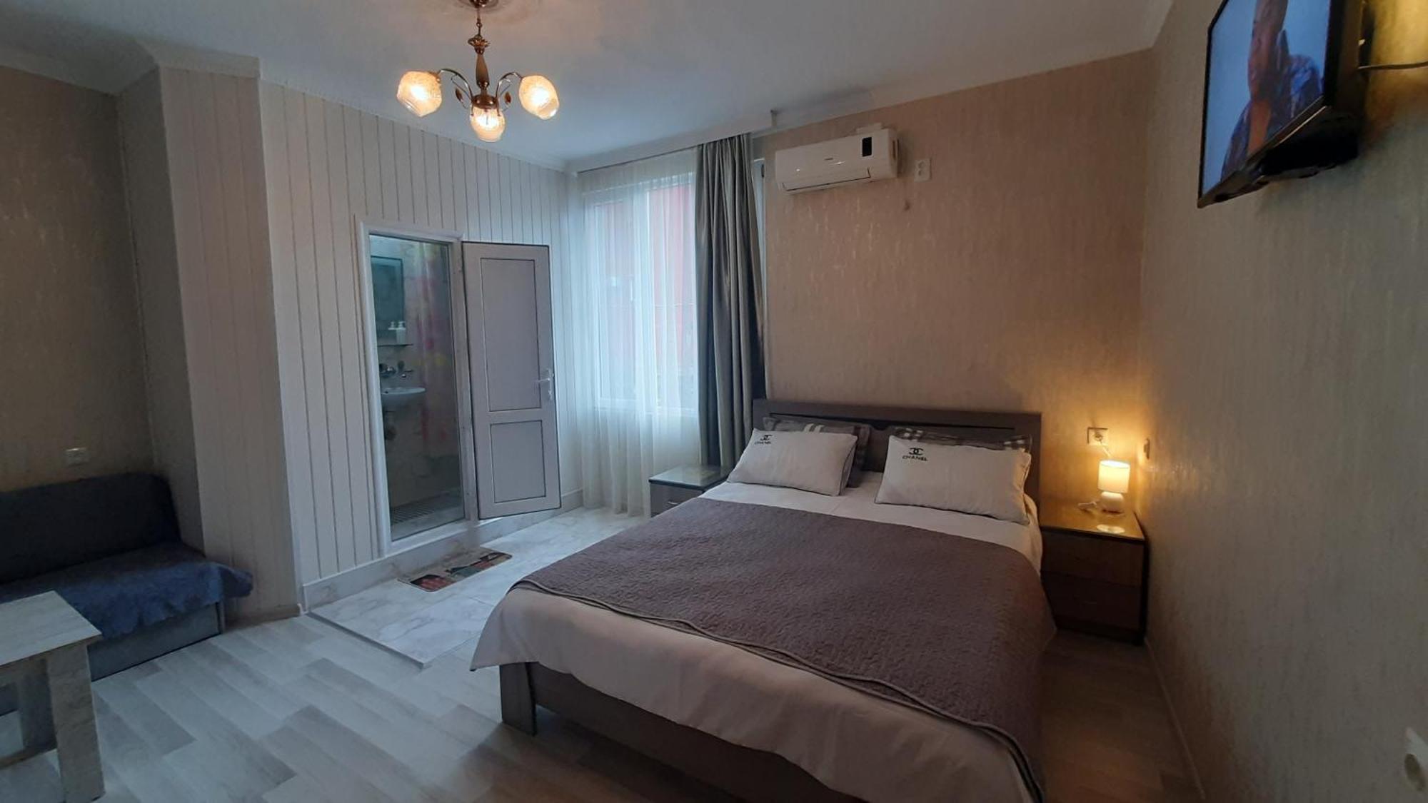 Guesthouse Next To Beach Μπατούμι Εξωτερικό φωτογραφία