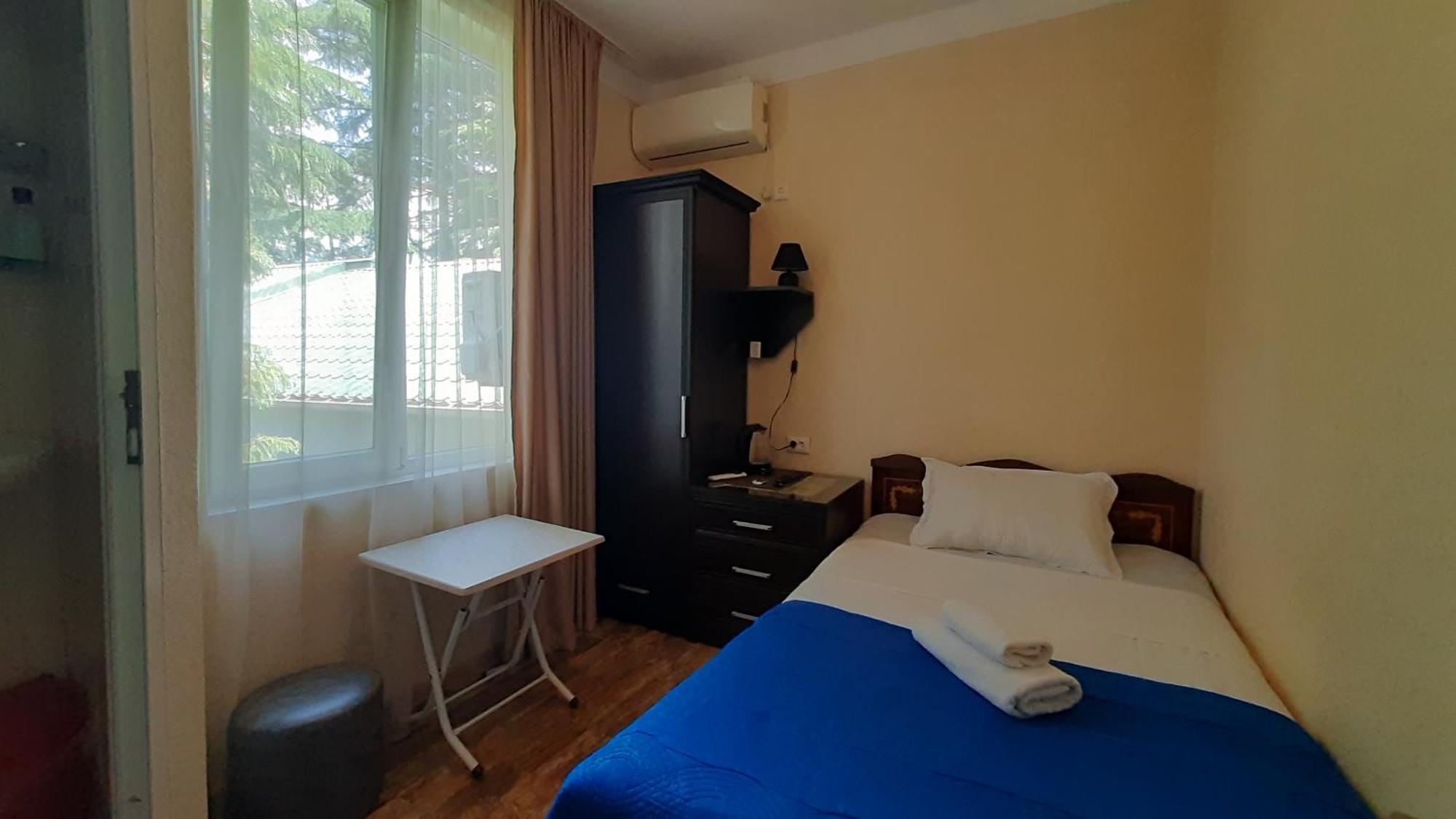 Guesthouse Next To Beach Μπατούμι Εξωτερικό φωτογραφία